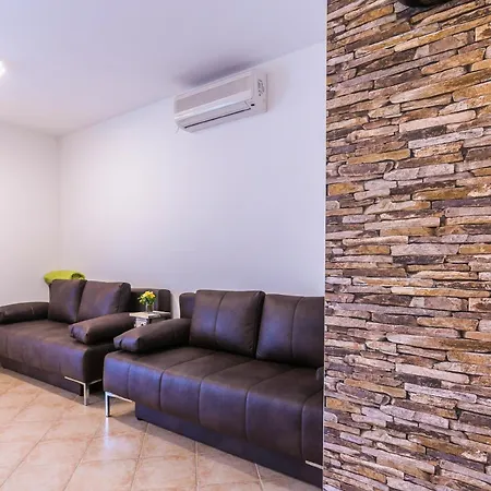 Apartment Fucane - Sebastian - Mpolo