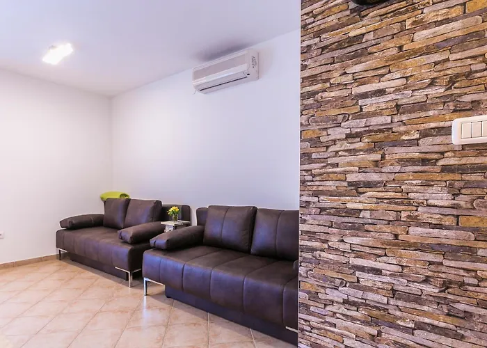 Appartement Fucane - Sebastian - Mpolo